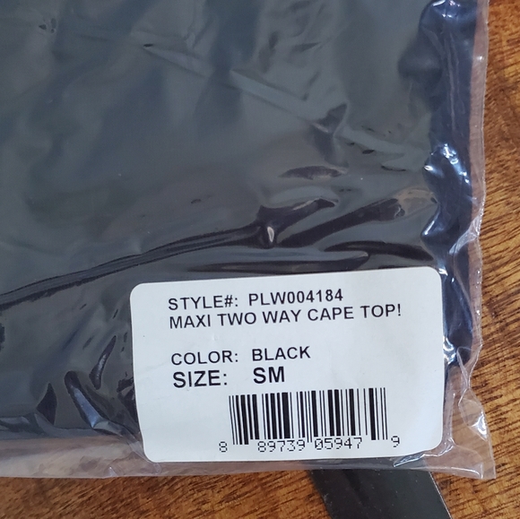 🖤 iHeart Maxi Two Way Cape Top 🖤 - Picture 4 of 7